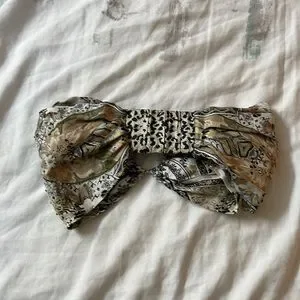 Camilla | Accessories | Never Worn Camilla Headband | Poshmark display picture 2